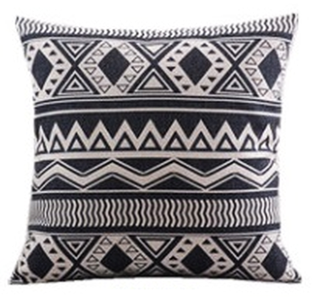 Poduszka dekoracyjna czarno biała Boho Etno Aztec skandynawski styl na kanapę 