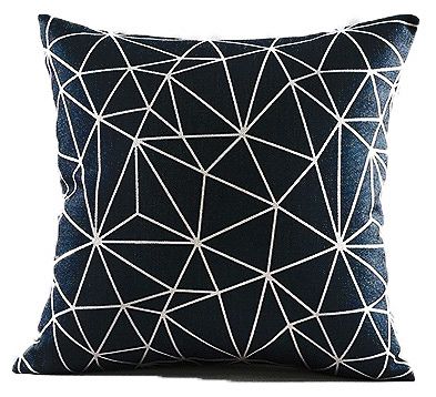 Poduszka dekoracyjna Czarno-biała geometryczny wzór trójkąty nowoczesna skandynawski Etno loftowy minimalizm 
