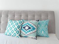 Modne poduszki dekoracyjne turkusowe Etno