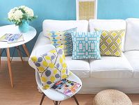 Poduszki dekoracyjne w modne nowoczesne wzory na kanapę i na krzesło.